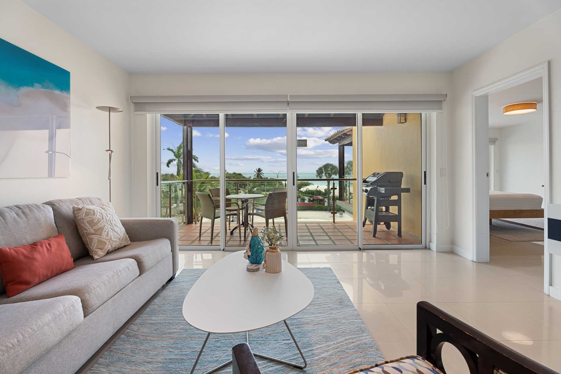 Deluxe View Two-bedroom condo - E323