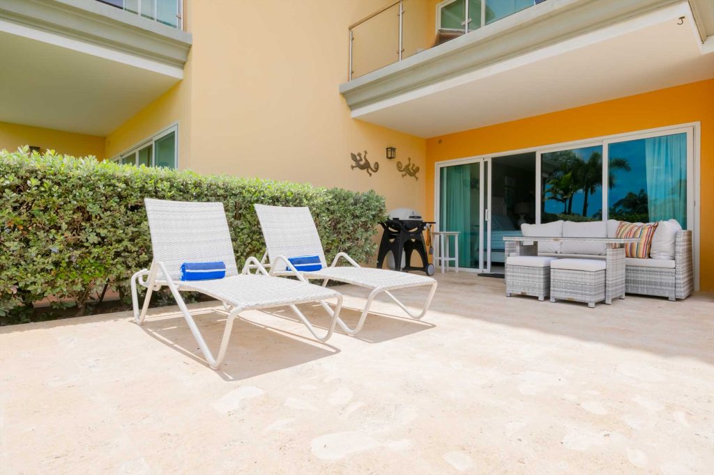 Garden Delight Studio condo - E125-1