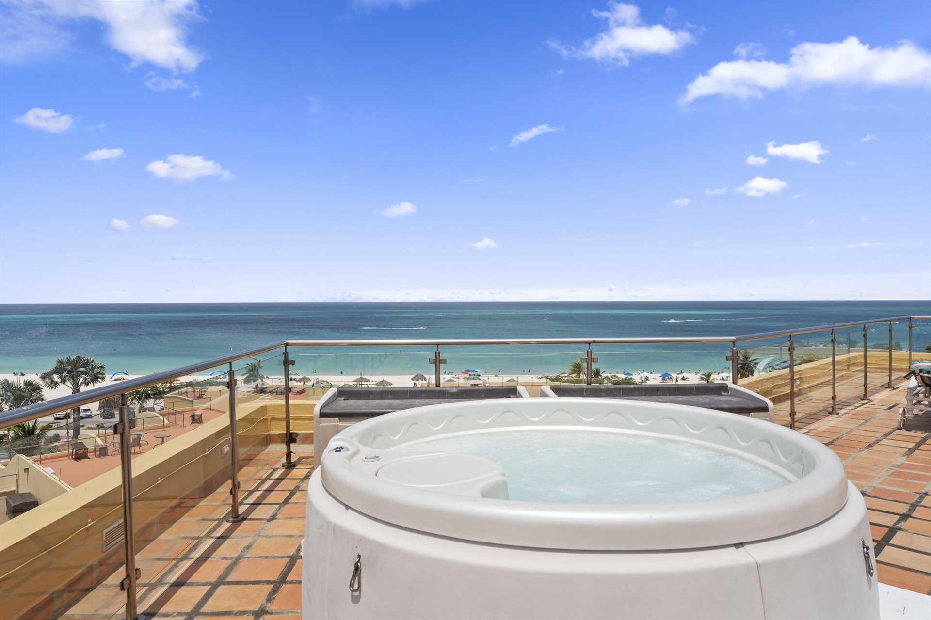 Ultimate Penthouse Three+-bedroom condo - BG531