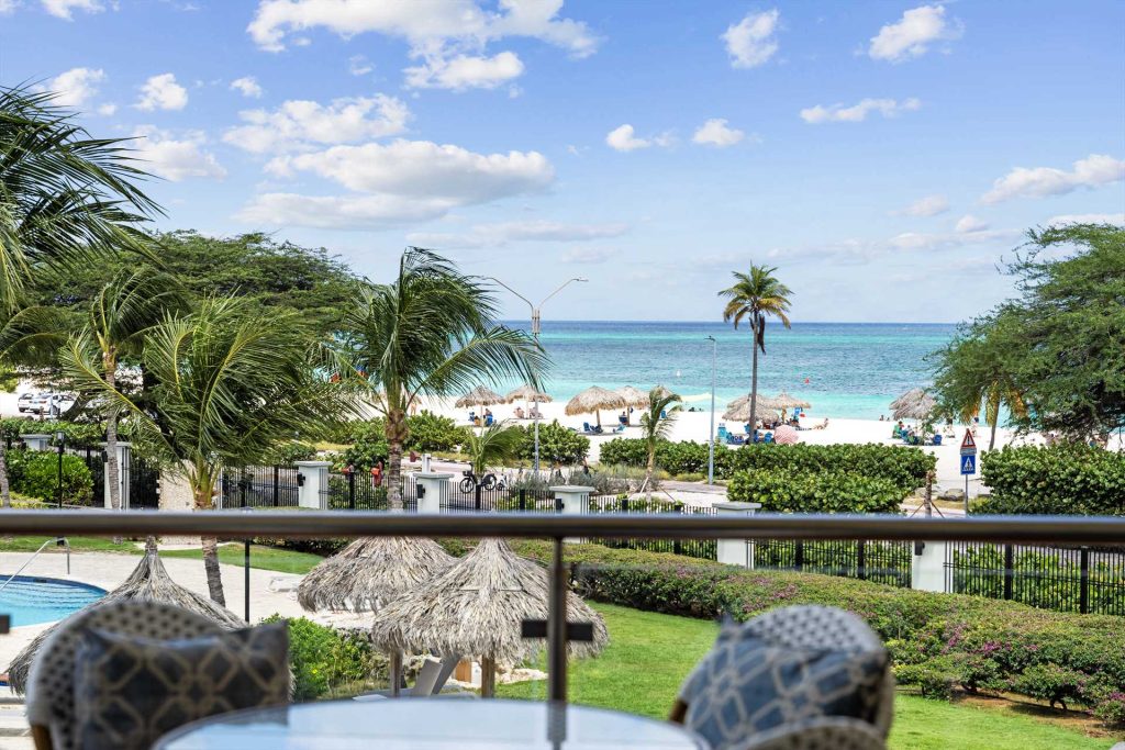 Royal Aquamarine Three-bedroom condo - BC252