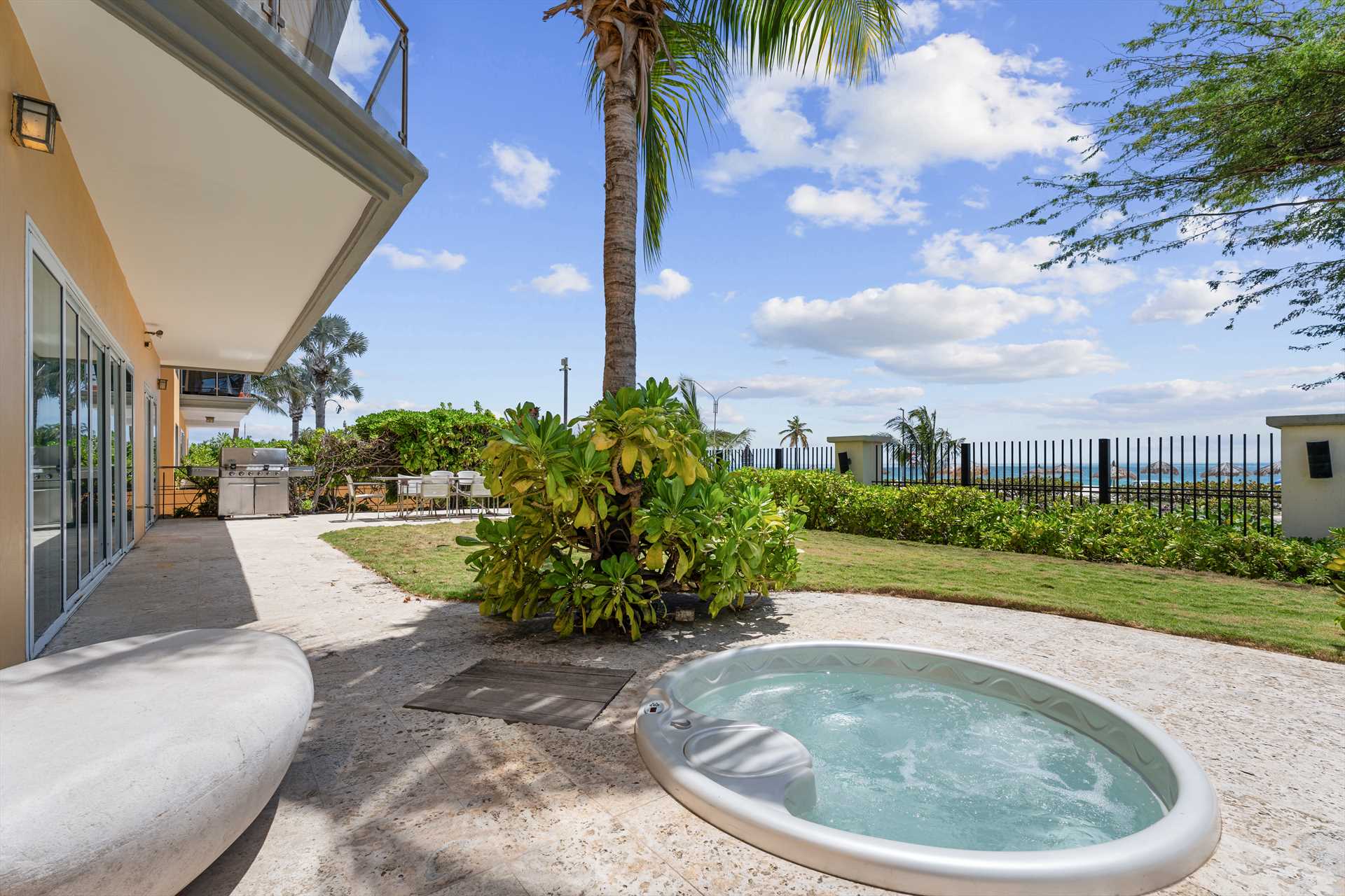 Grand Regency Four-bedroom condo - BG131-4
