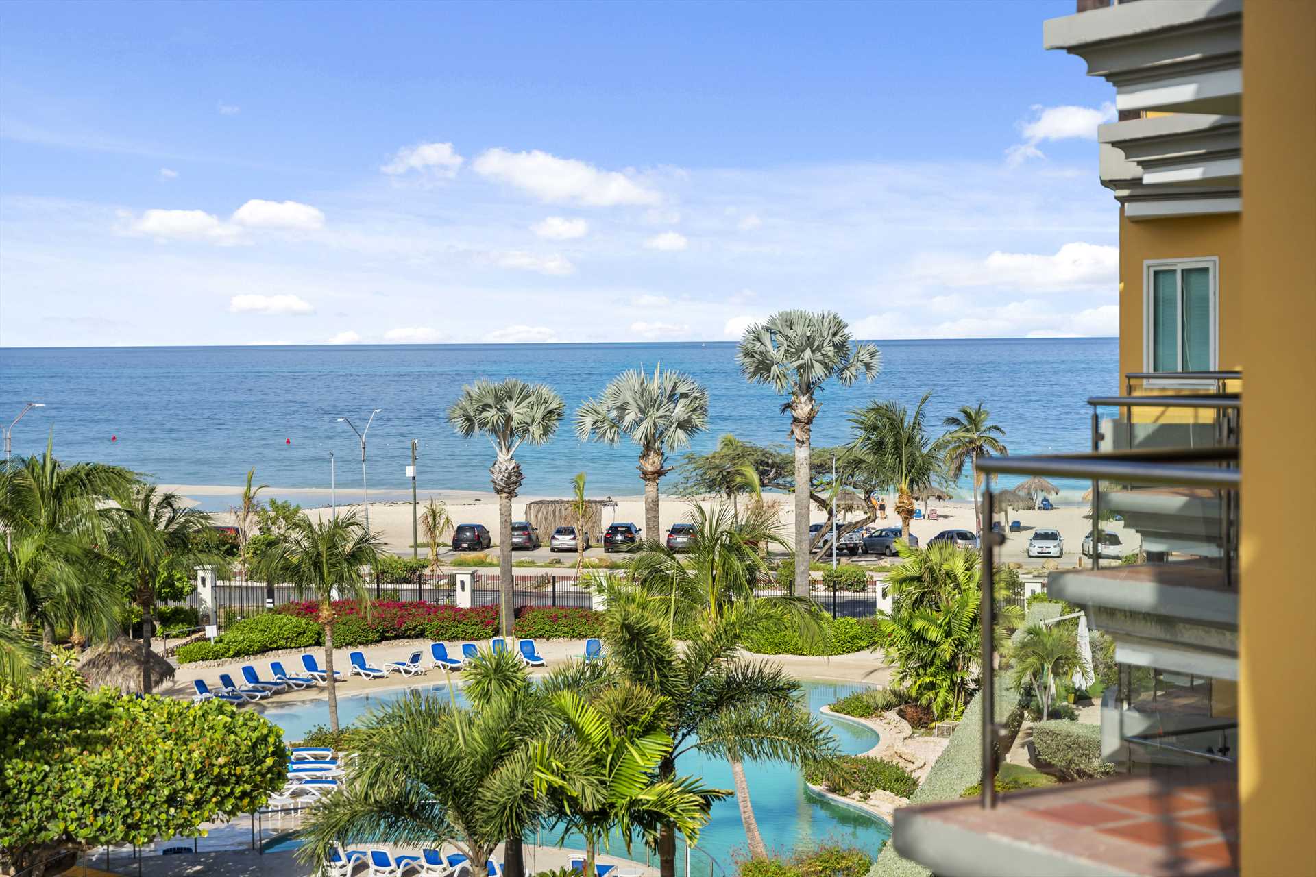 Flamingo Luxury Two-bedroom condo - E423