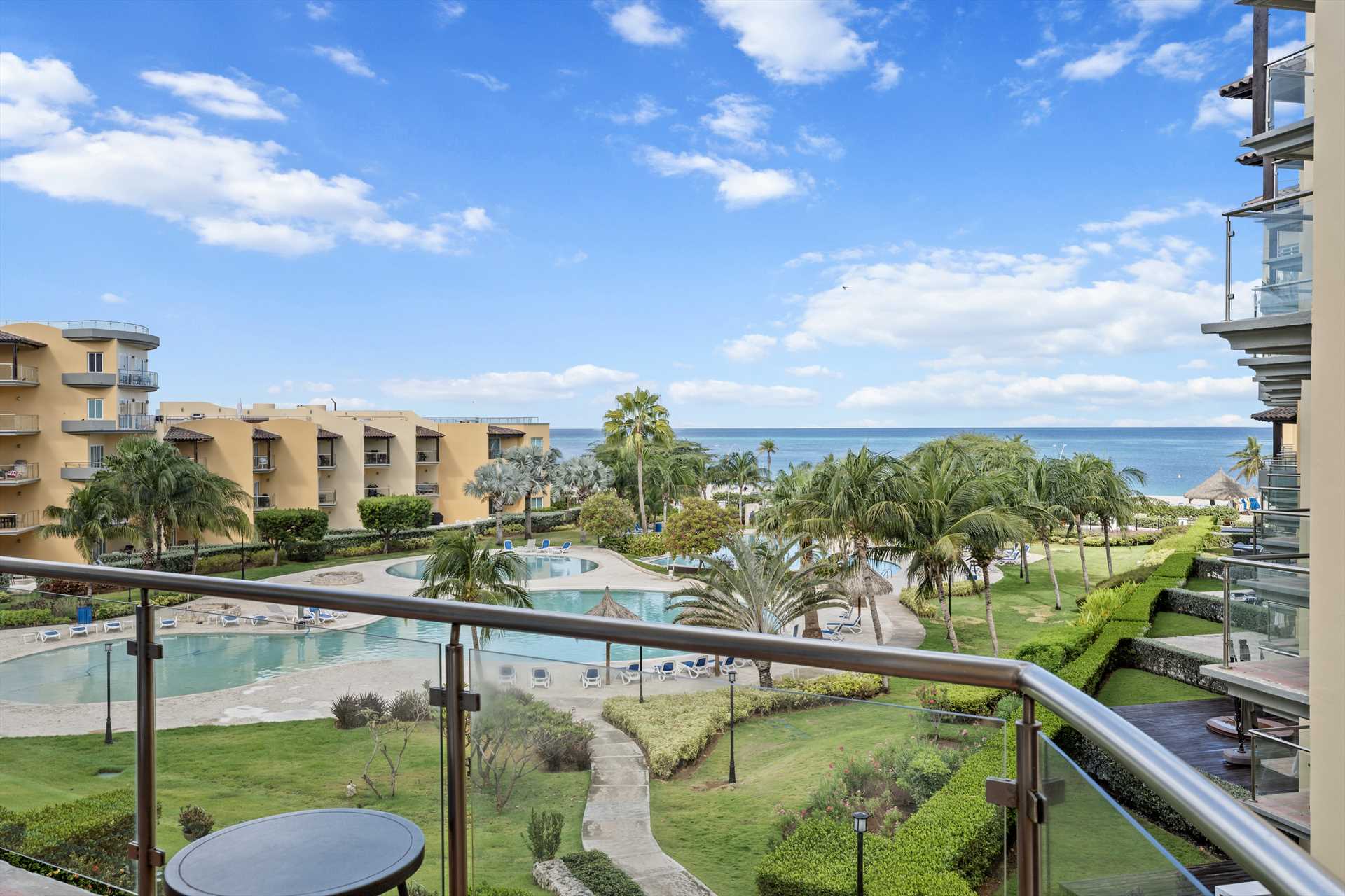 Aqua Vista Three-bedroom condo - A347