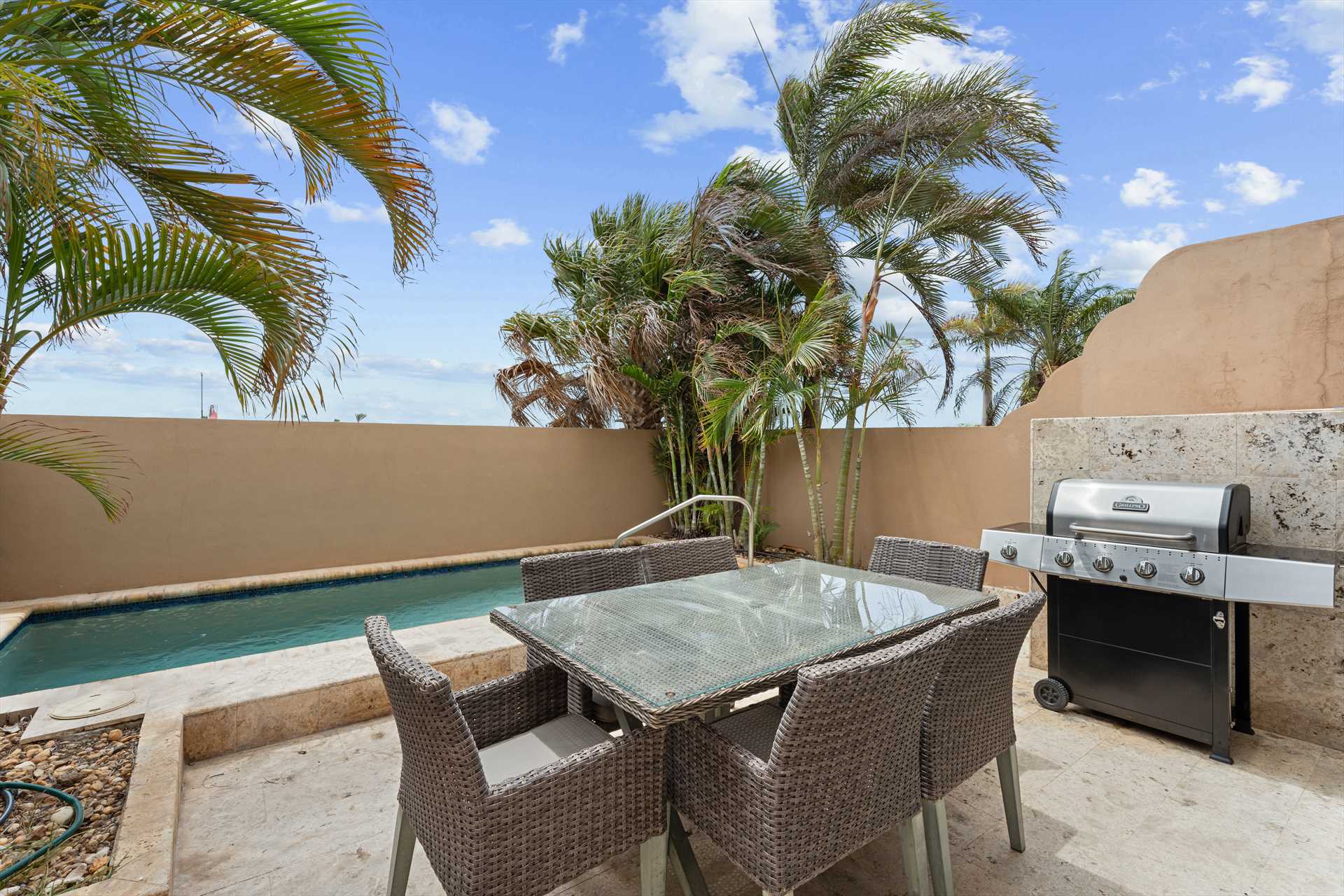 Outdoor Deluxe Two-bedroom townhome - LV11TH