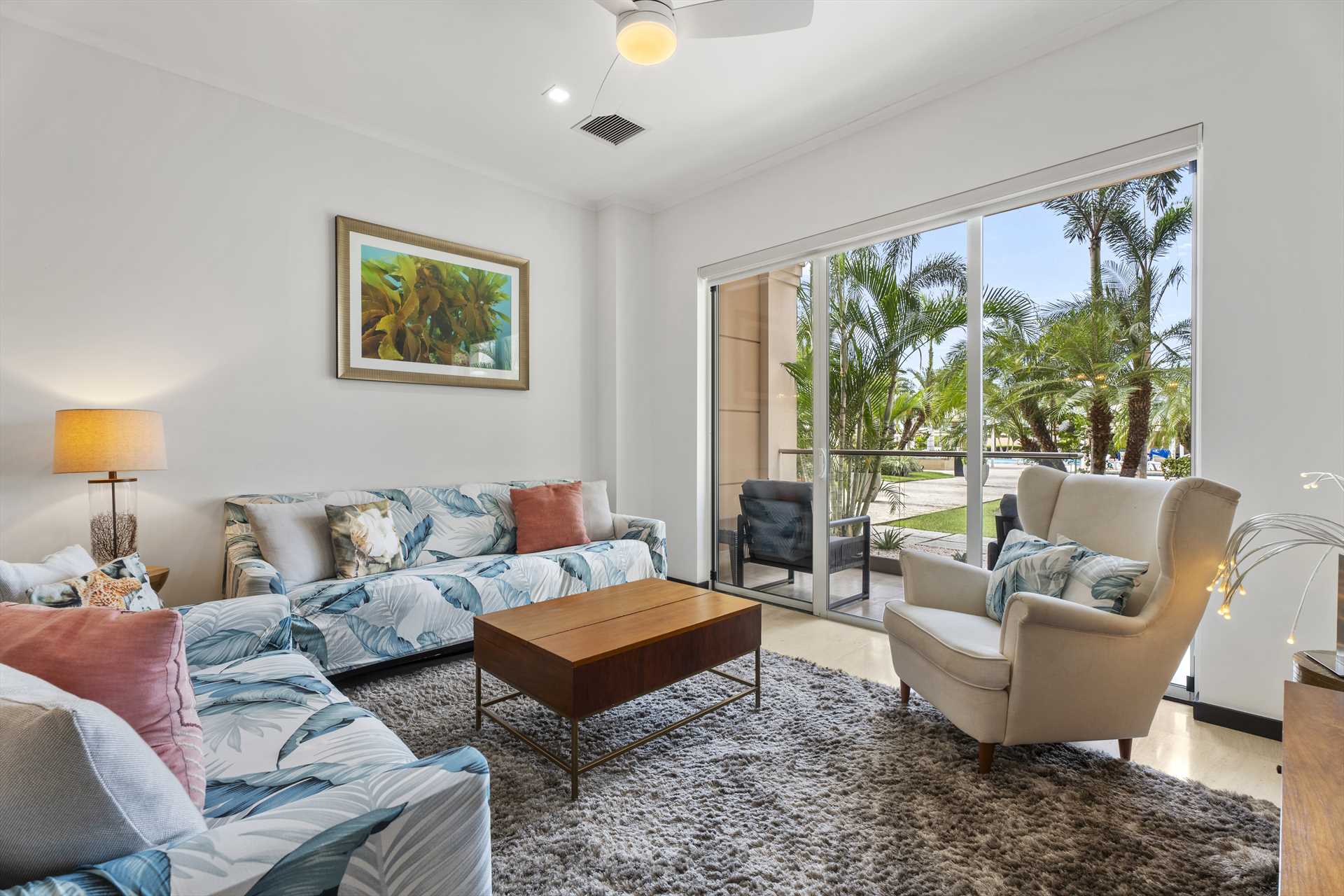 Diamond Garden Two-bedroom condo - LV104