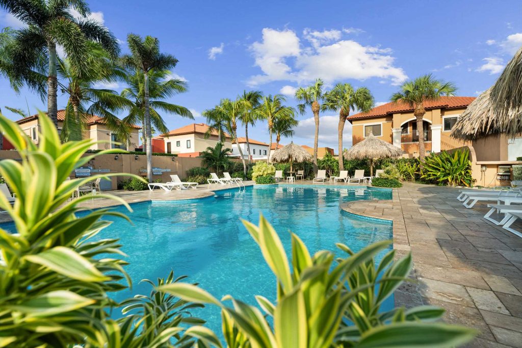 Casual Ambience Three-bedroom townhome - GC111
