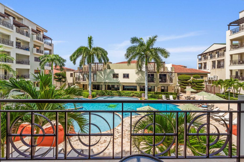 Queen Palm One-bedroom condo - PC206